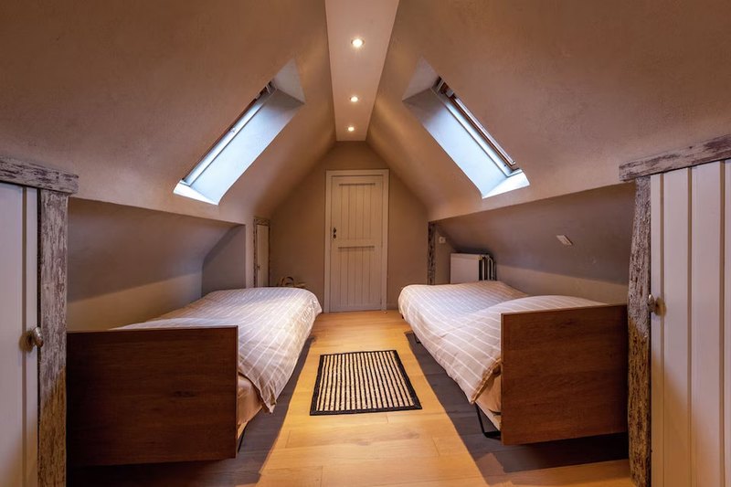Villa Deman: interieur en tuin, foto 7